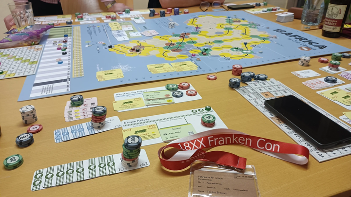 Die ersten Runden 18Africa laufen, im Vordergrund 2 Company Charters.